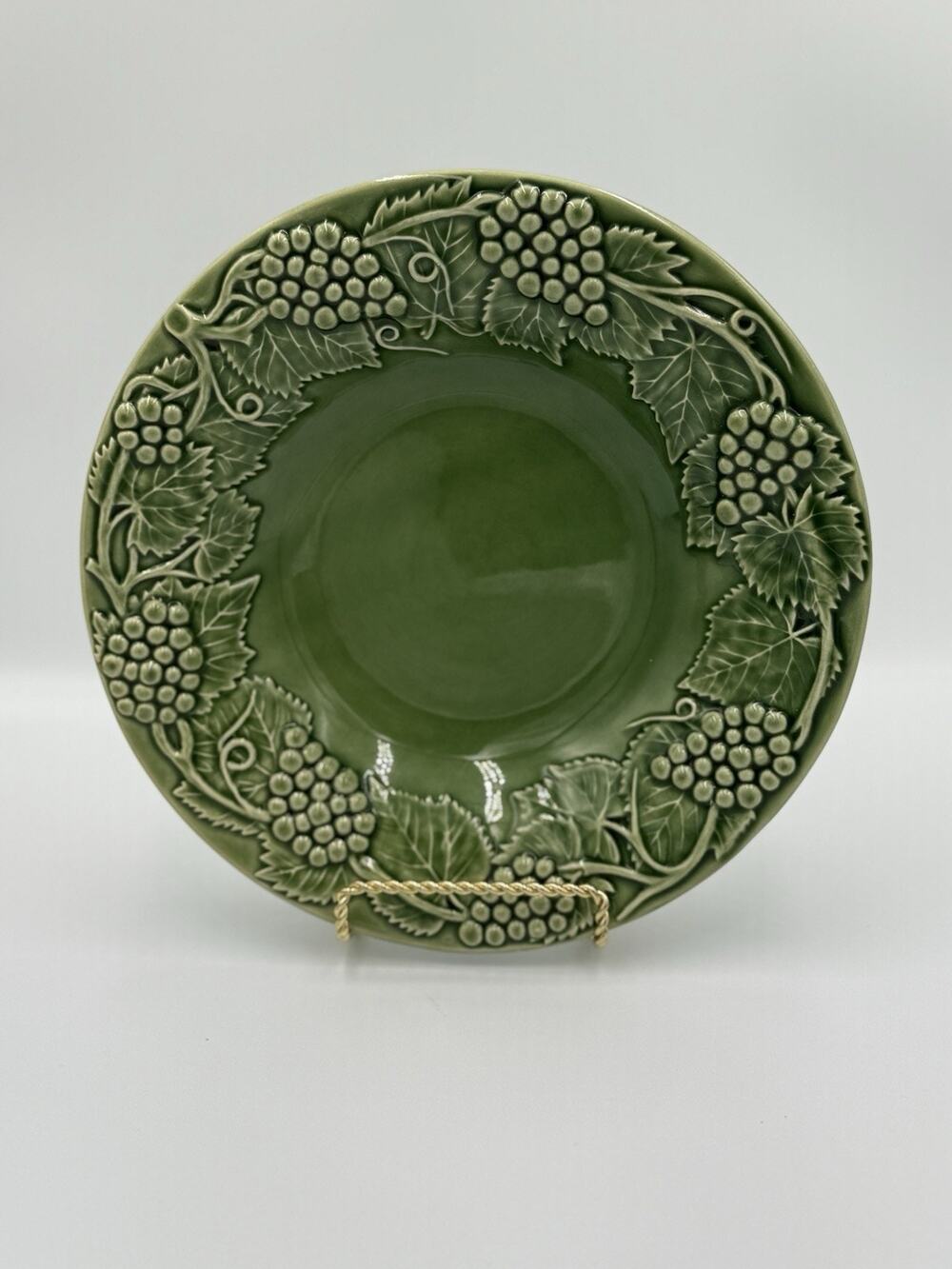 BORDALLO PINHEIRO Green Leaf Grapevine Large Serving Platter Portugal